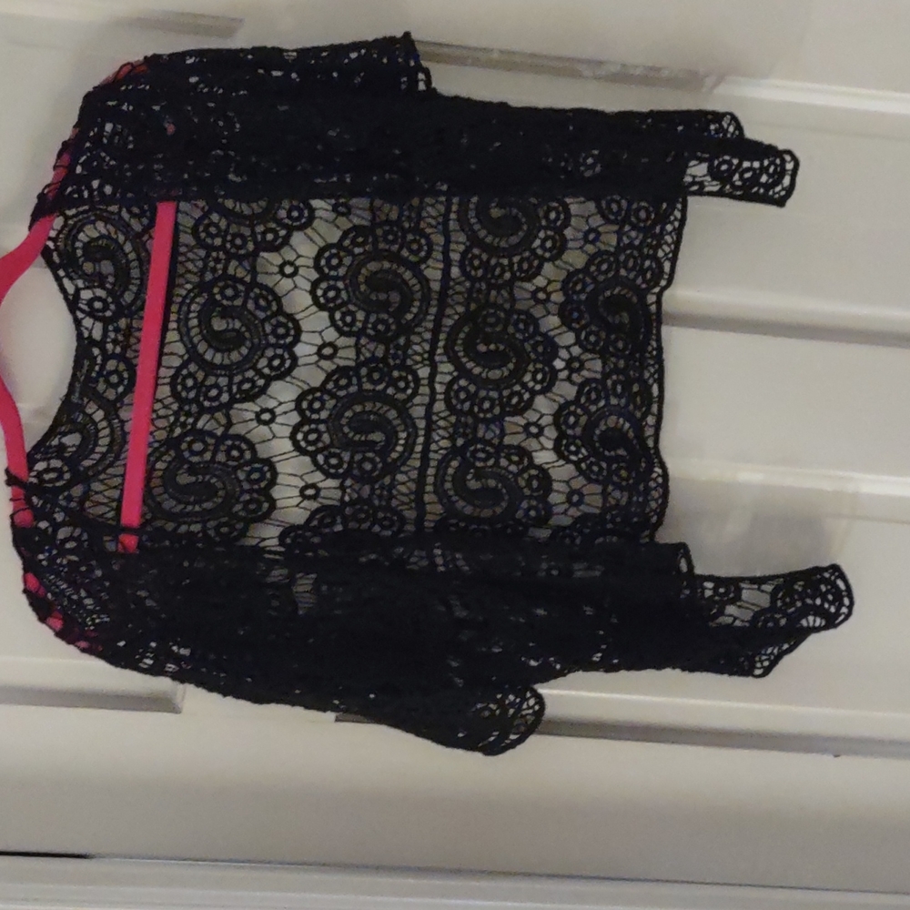 Black Just love size L never worn